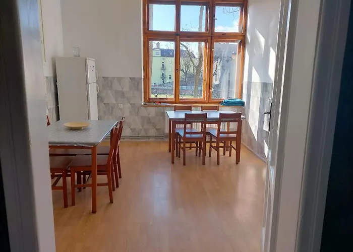 Dietla Cozy Place To *