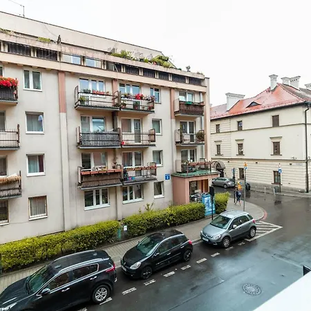 Dietla Cozy Place To *