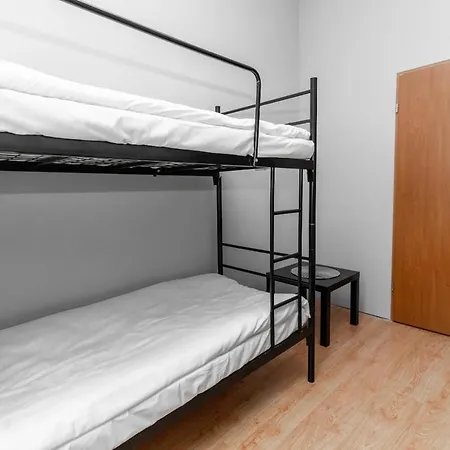 Dietla Cozy Place To شقة