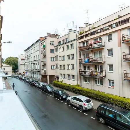 Dietla Cozy Place To شقة *